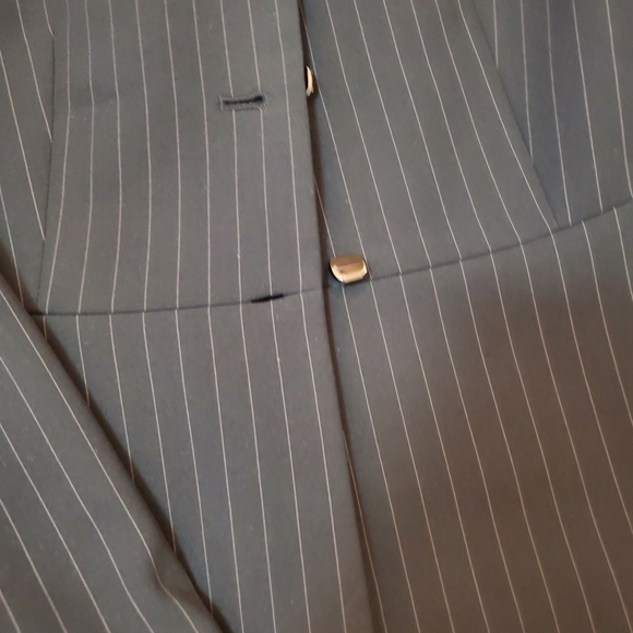 Ladies Jacket - Picture 9 of 10